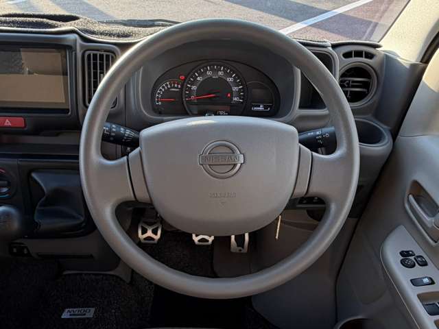 Nissan NV100 Clipper 9