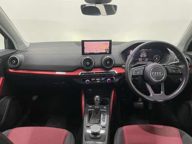 Audi Q2 9