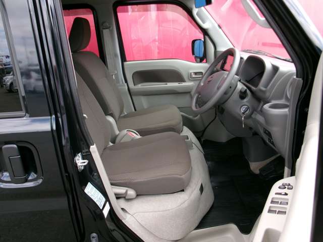 Nissan NV100 Clipper 8