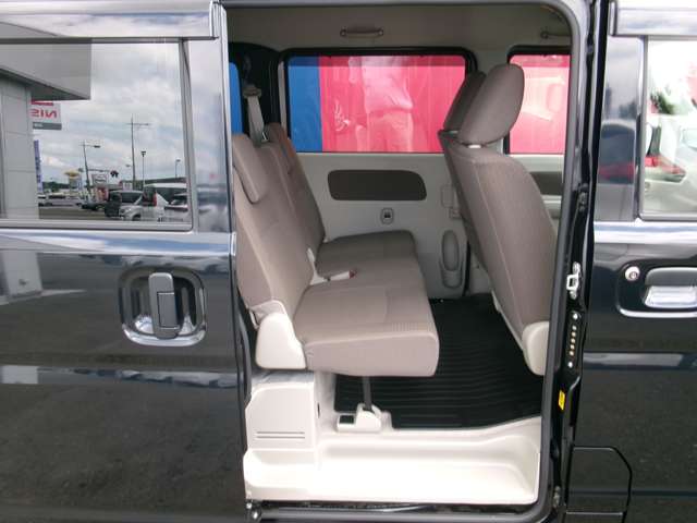 Nissan NV100 Clipper 9