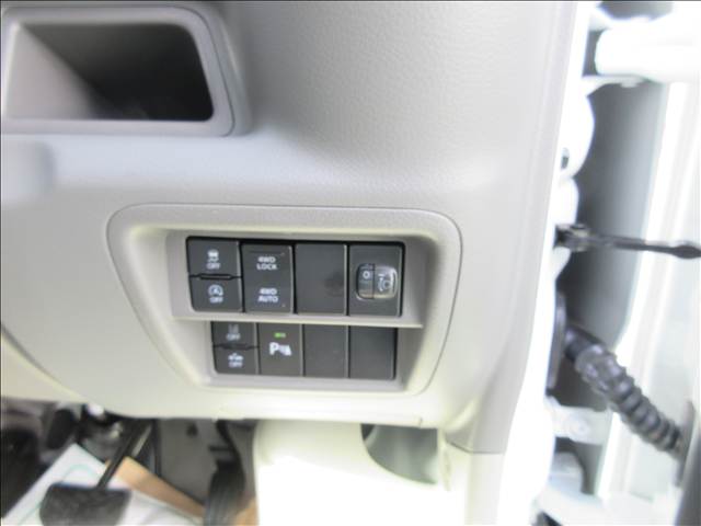 Mitsubishi Minicab Van 10