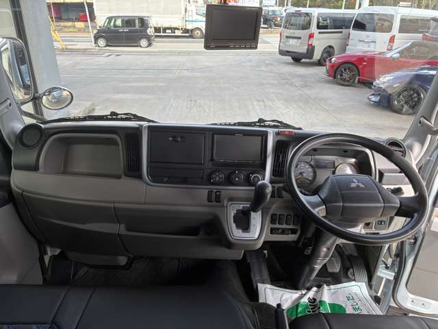 Mitsubishi Fuso Canter 10