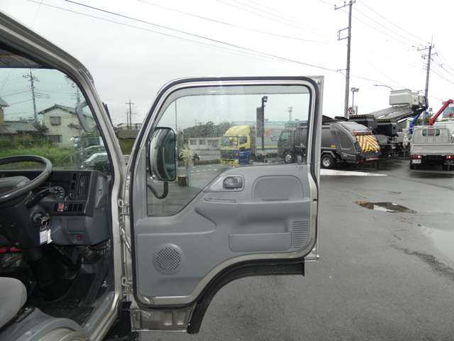 Isuzu Elf 10