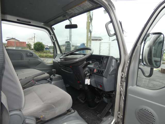 Isuzu Elf 11