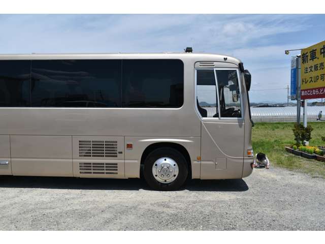 Hino Melpha 10
