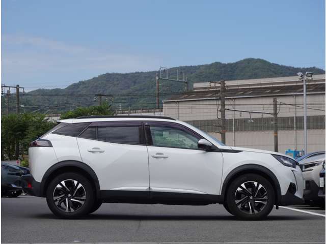 Peugeot SUV 2008 12