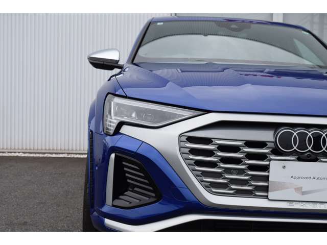 Audi SQ8 Sportback e-tron 4