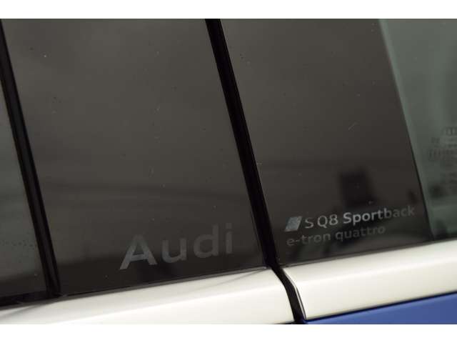 Audi SQ8 Sportback e-tron 8