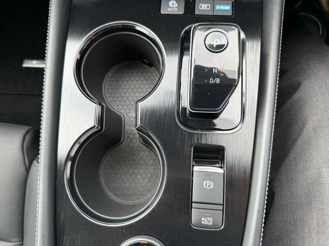Nissan X-Trail 11