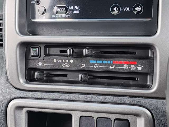 Daihatsu Hijet Deck Van 9