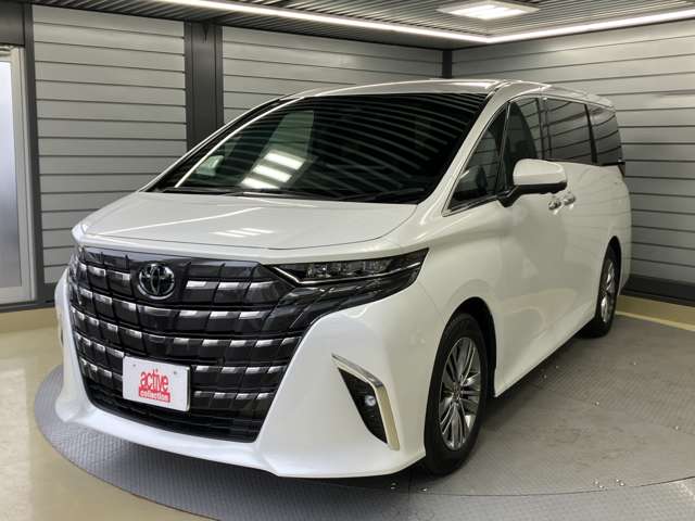 Toyota Alphard 6