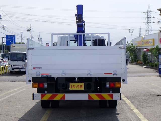Mitsubishi Fuso Fighter 8