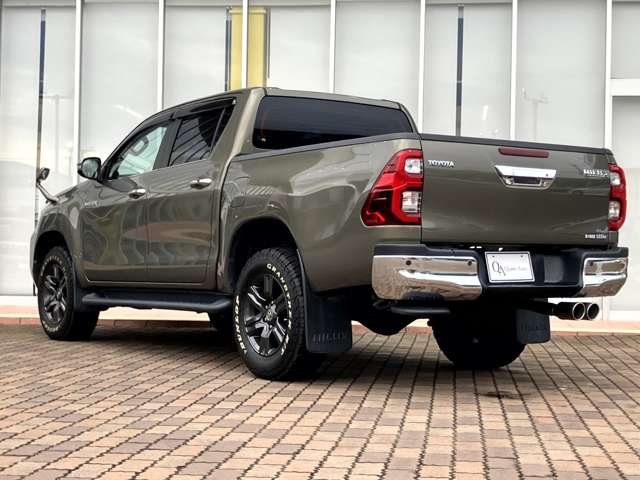 Toyota Hilux 8