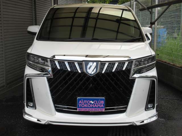 Toyota Alphard 3