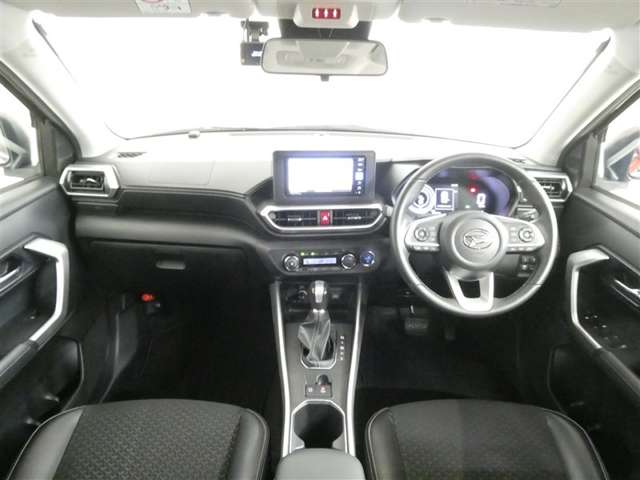 Daihatsu Rocky 12