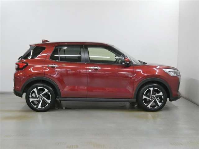 Daihatsu Rocky 4