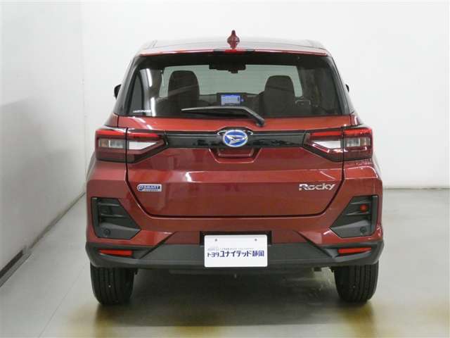 Daihatsu Rocky 6