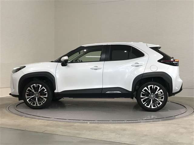Toyota Yaris Cross 4