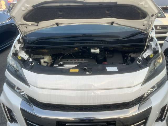 Toyota Vellfire 11