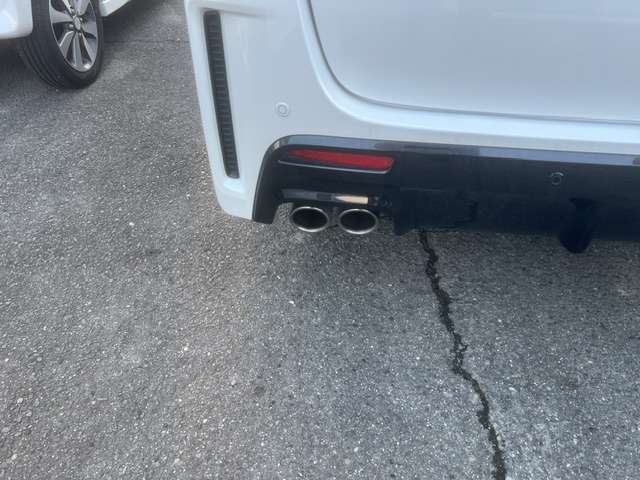 Toyota Vellfire 6
