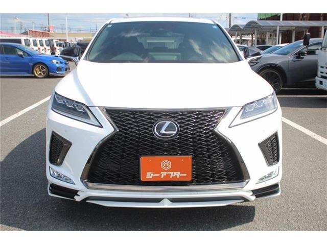 Lexus RX 9