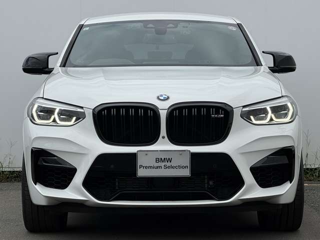 BMW X4 M 8