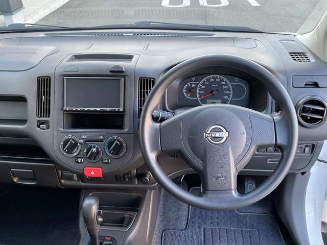 Nissan AD 9