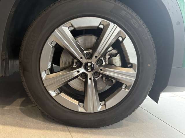 MINI Countryman 8
