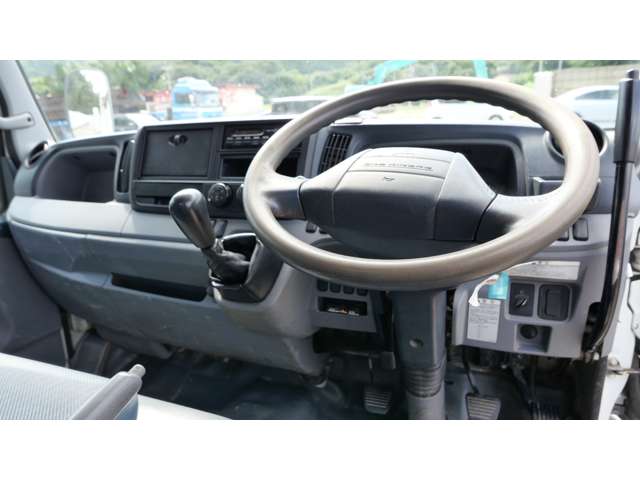Mitsubishi Fuso Canter 12