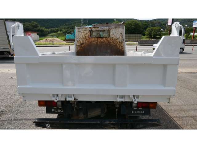 Mitsubishi Fuso Canter 8