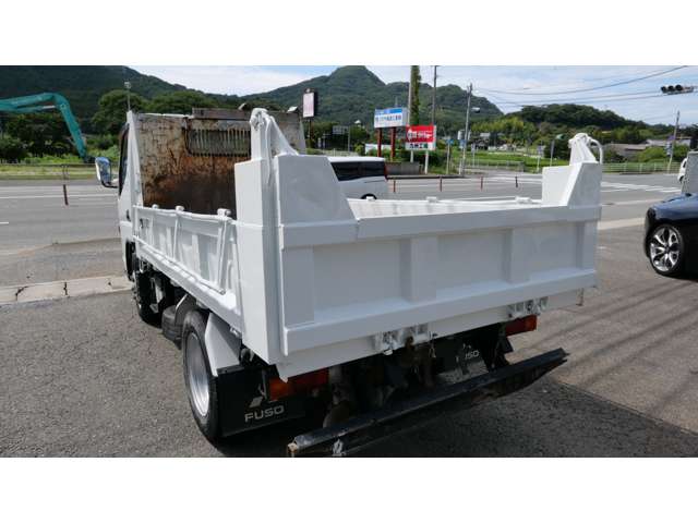 Mitsubishi Fuso Canter 10