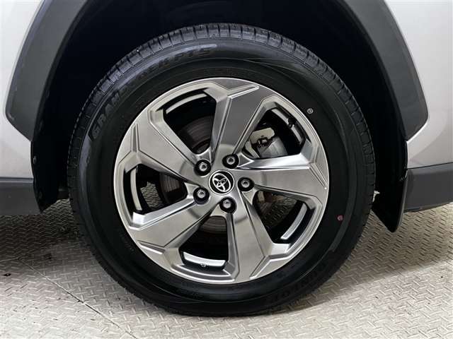 Toyota RAV4 6