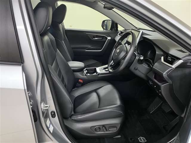 Toyota RAV4 8