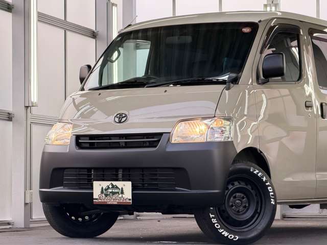 Toyota Light Ace Van 5