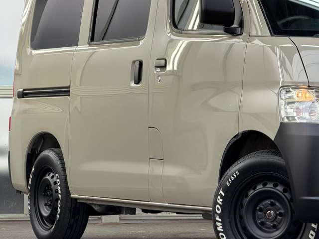 Toyota Light Ace Van 9