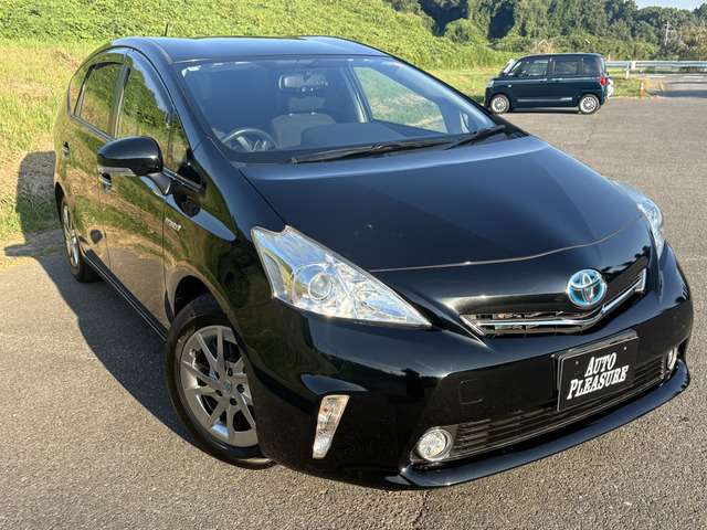 Toyota Prius α 5
