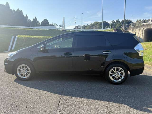 Toyota Prius α 10