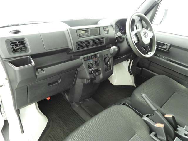 Toyota Pixis Van 6