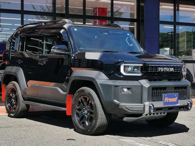 Toyota Land Cruiser FJ 6