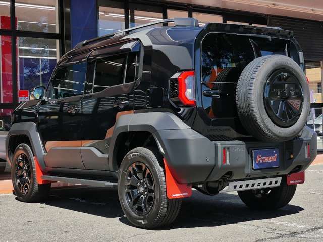 Toyota Land Cruiser FJ 7