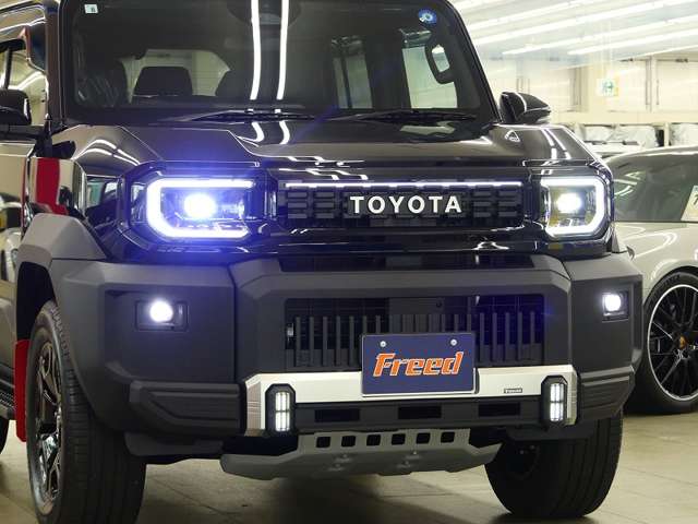 Toyota Land Cruiser FJ 10