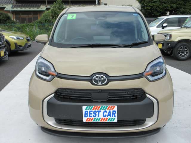 Toyota Sienta 5
