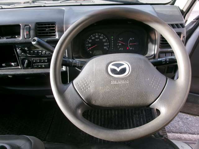 Mazda Bongo Truck 10