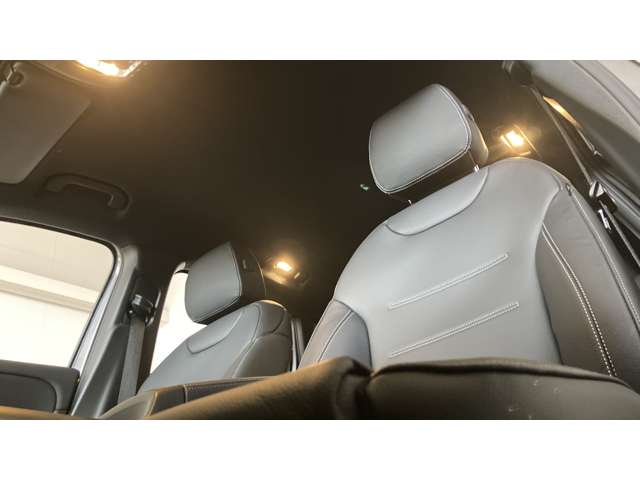 Mercedes-Benz GLA-Class 11