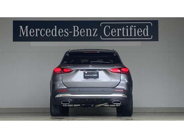 Mercedes-Benz GLA-Class 6