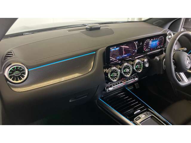 Mercedes-Benz GLA-Class 9