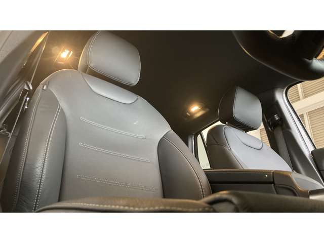 Mercedes-Benz GLA-Class 10