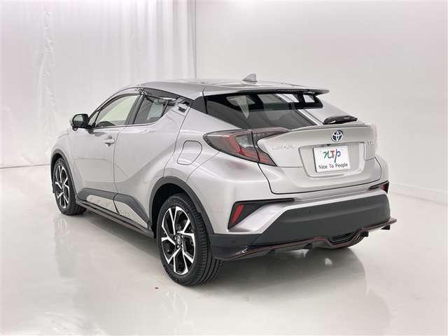 Toyota C-HR 6