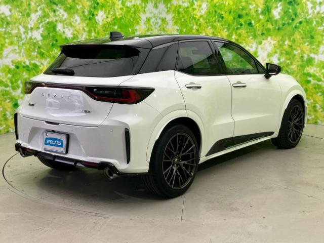 Lexus LBX 6