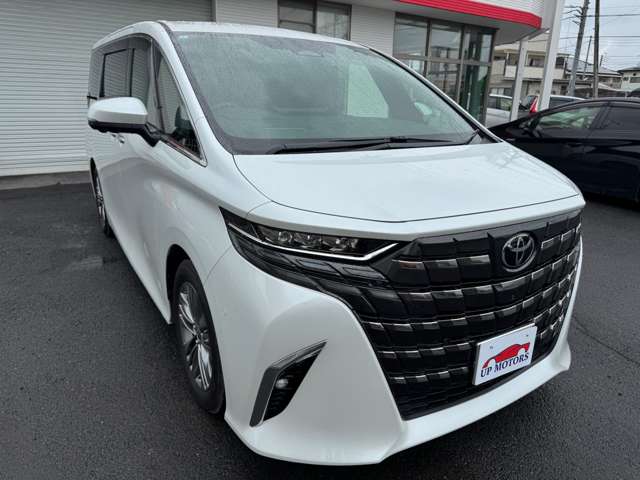 Toyota Alphard 3